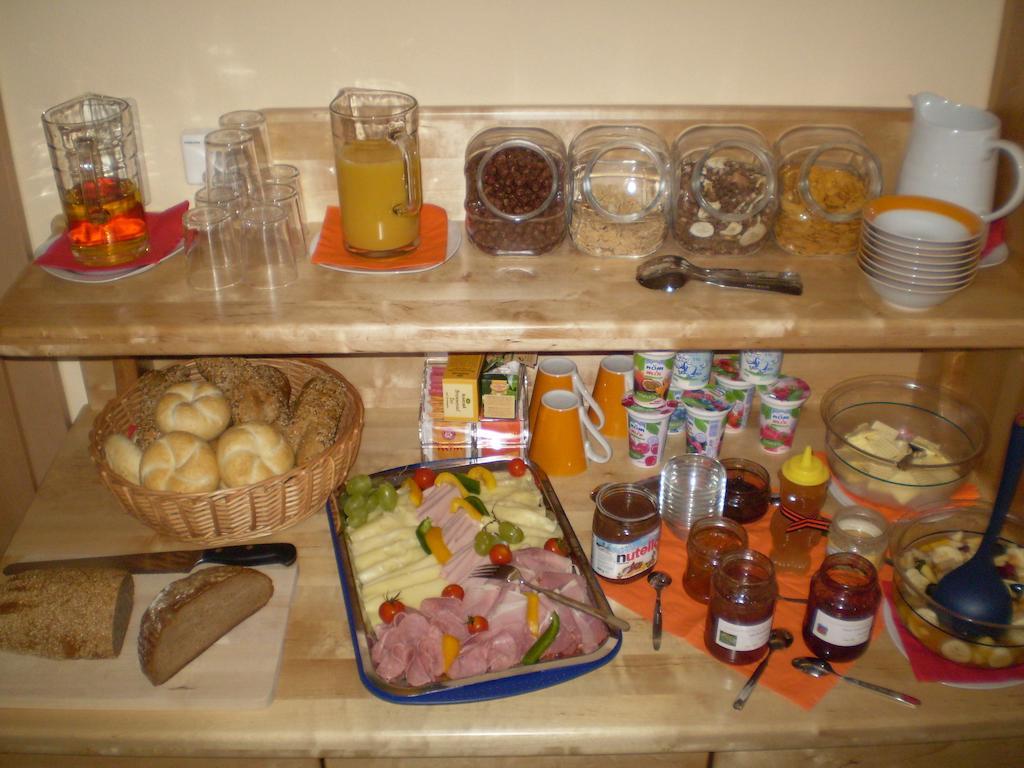 Gaestezimmer Rieder Staatz Kültér fotó